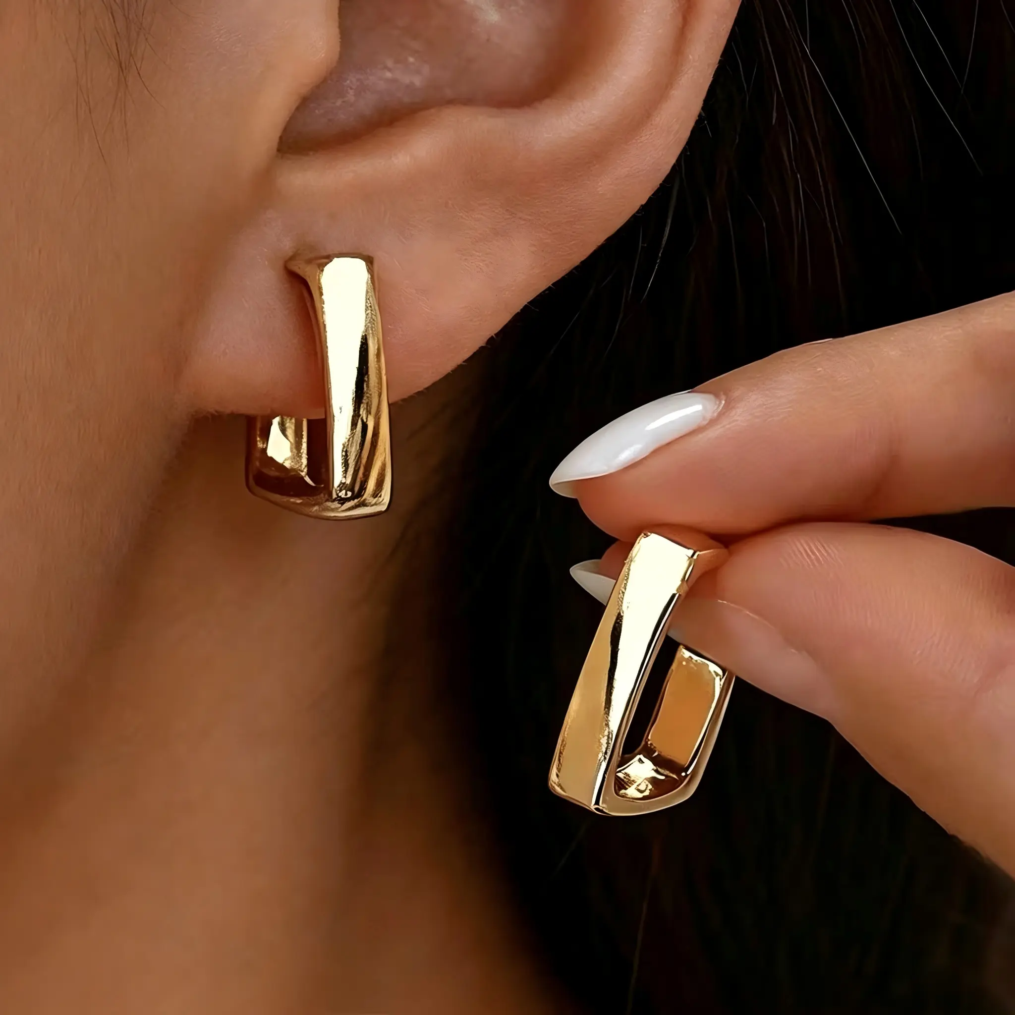 Minimalist Geometric Huggie Hoop Earrings 14K Gold Plated Smooth Polished Square Click Hoop Earrings Small Chunky Rectangle Hoop Earrings Fashion Jewelry Birthday Valentine Gift for Women