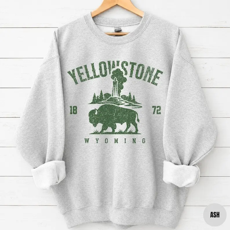 Yellowstone National Park Sweatshirt, Vintage Yellowstone Bison Geyser Wyoming Sweater, Yellowstone Family Vacation Trip Gift