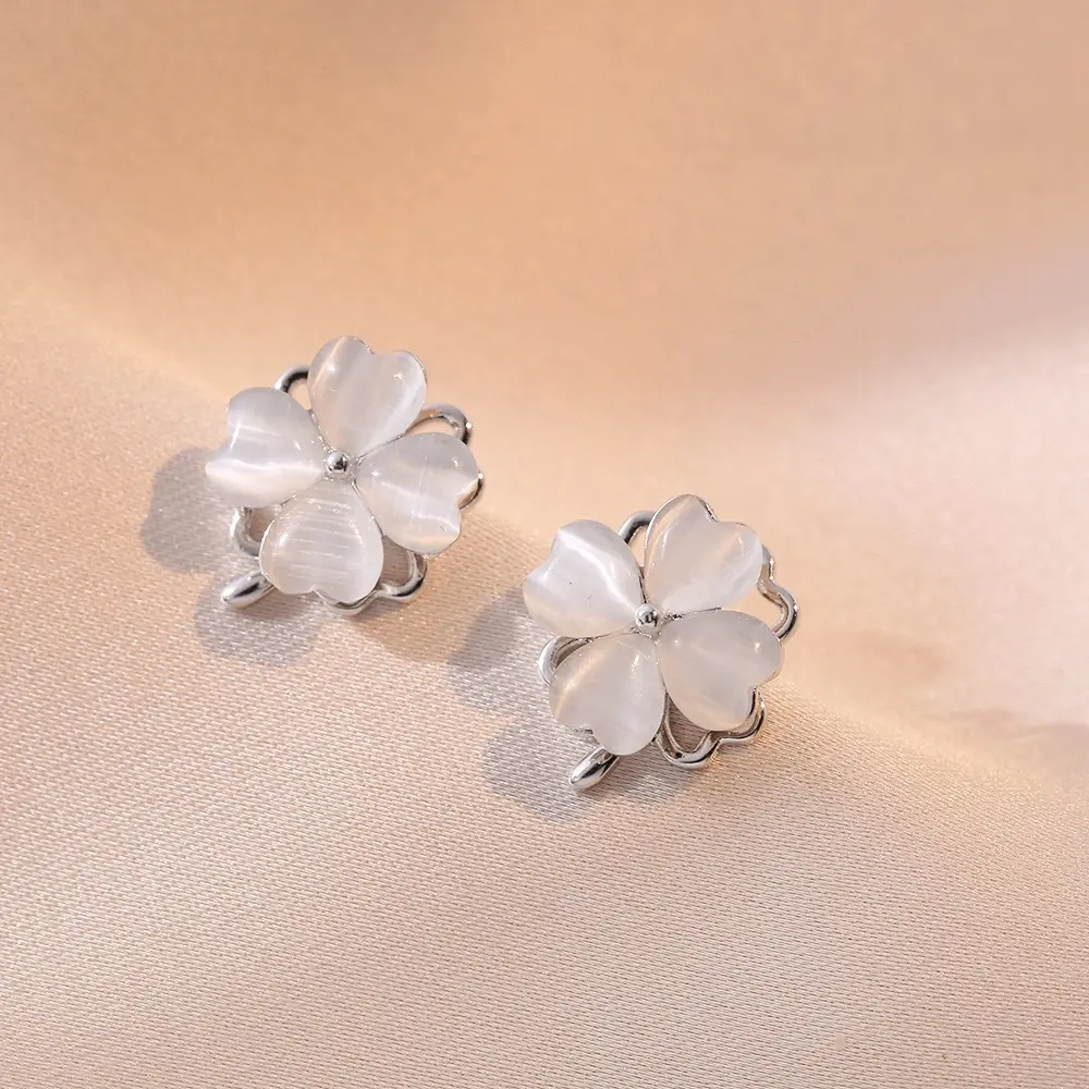 E0116 White Cat Eye Earrings