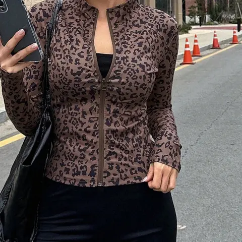 Women's Fashion Casual Lightweight Slim Fit Stand Collar Leopard Print Jacket, Long Sleeve, Stylish Casual Chic Fitted Outerwear for Daily Wear, Trendy Women's Clothing