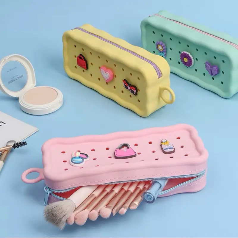 Food Grade Silicone Pencil Pouch - Zip-Closure Compact Pouch with 3 Random Charms, Aesthetic Customizable with Charms Design for Office Stationery Supplies