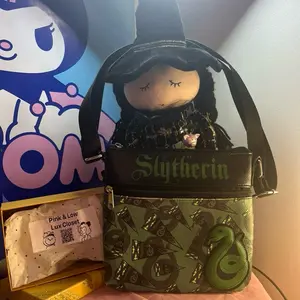 Slytherin Green Snake Pattern Crossbody Bag with Adjustable Strap for Everyday Use