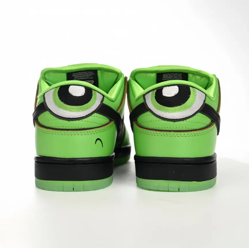 Men's Neon Green Low Top Casual Shoes, Smooth Leather Upper, Black Logo Detail, Green Translucent Sole, Trendy Hip Hop Skate Sneakers