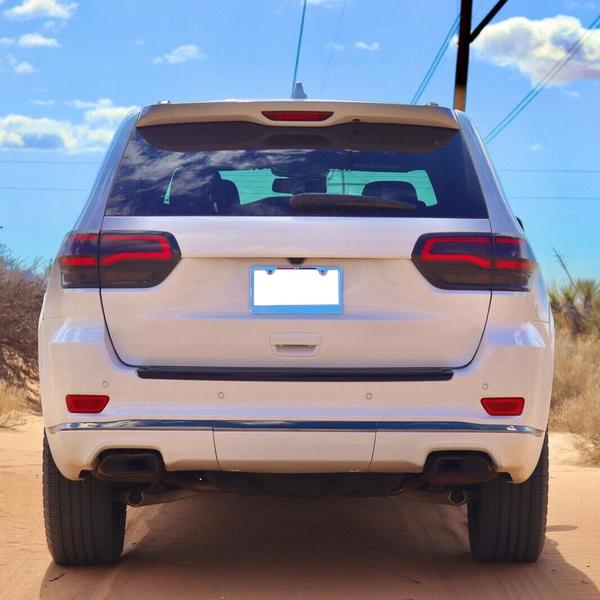 For Jeep Grand Cherokee 2014-2021 Gloss Black Tail Light Lamp Cover Trim Bezel For Jeep Grand Cherokee 2014-2021 Gloss Black Tail Light Lamp Cover Trim Bezel