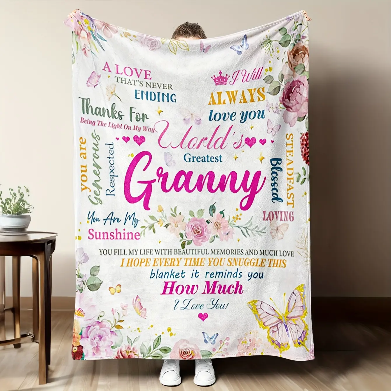 1Pc Vintage Blush Pink Floral Print Granny Blanket - Cozy Aesthetic Fluffy Flannel, Custom/Personalized Name/Message, All-Season Cozy Throw, Floral Bedding Thoughtful Gift for Grandmothers