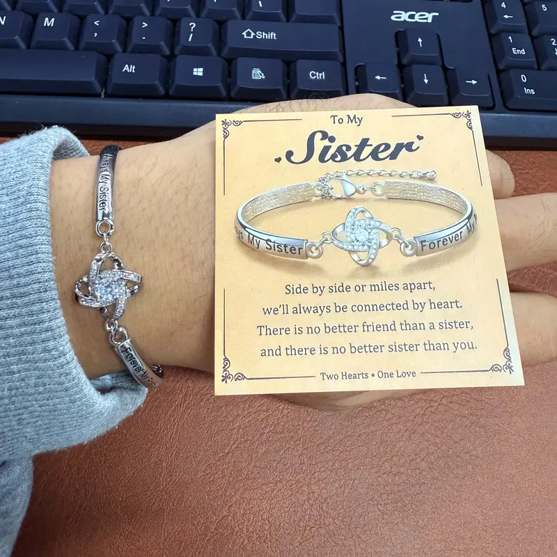 A diamond-encrusted bracelet for my sister. It's an elegant piece of women's jewelry, suitable for parties, everyday wear, and very versatile. It's a beautiful jewelry bracelet and a wonderful birthday gift.