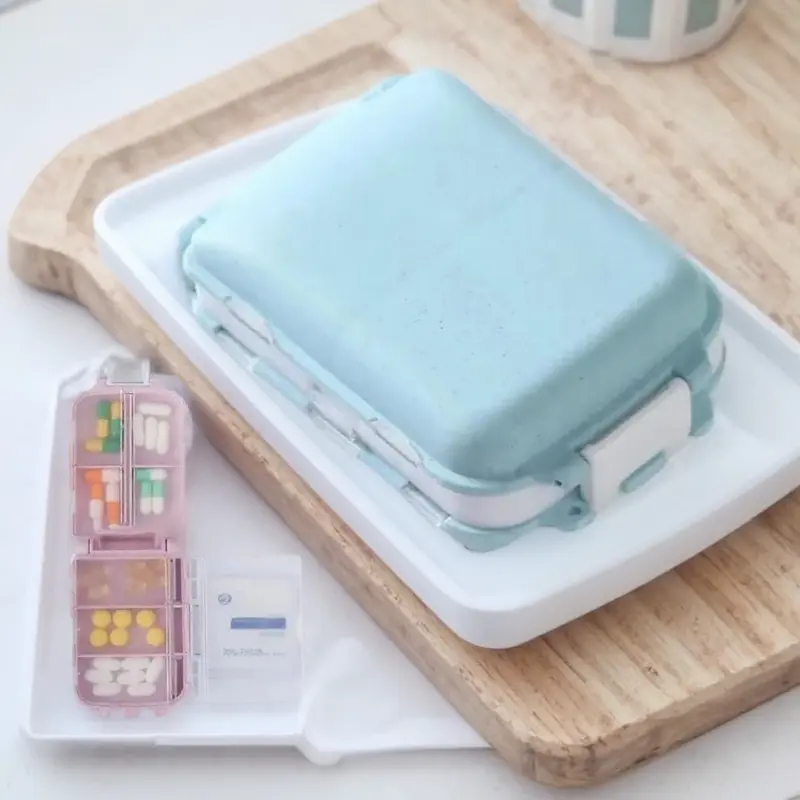 Portable 7-Day Pill Organizer - Leak-Proof Travel Medicine Case with ...