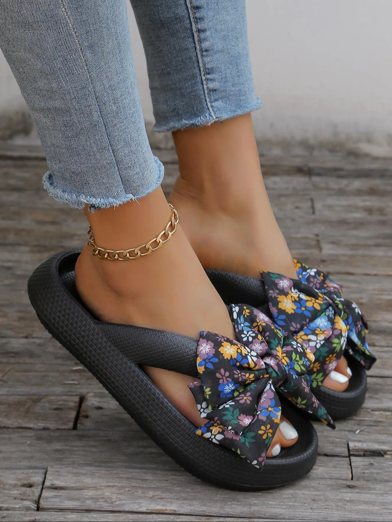Women's Random Floral Print Bowknot Design Slides, Casual Comfortable Flat Sandals for Summer, Non-slip Slippers for Indoor & Outdoor Wear, Footwear