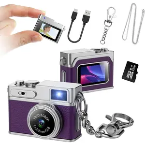Mini Digtal Camer, Keyahain Camer 1080P  with 2MP Lens, Flash, Video Reording, 32G Card IncIuded, PortabIe and Compat Retro Vlog Camer for TraveI,