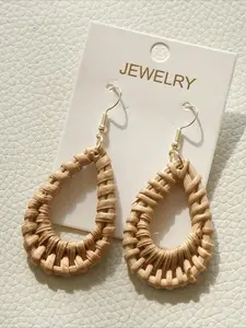 Simple and Retro Bohemian-style Woven Grass Products, fashionable hoop earrings, Earring Stack, Suitable for Women's Daily Vacations, Daily Life, Summer, and Music Festivals. It Is An Exquisite Aesthetic Jewelry Gift To Give Her.