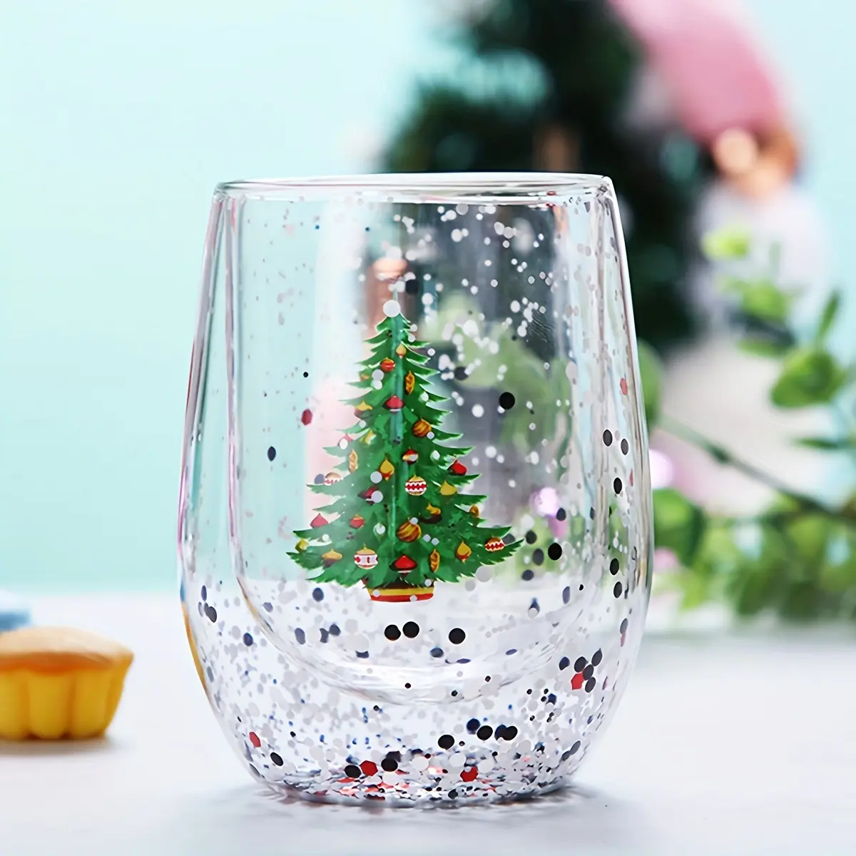 4-pack, Christmas Gift Double-layer Sealed Borosilicate Glass Cup, Decorative Small Gift, Home Decoration Christmas Tree Snowflake, Ins Glass Cup Gift, Flowing Sequin Glass Cup, Cartoon Santa Claus, Snowman, Milk Cup Double-layer Insulated Christmas Tree,