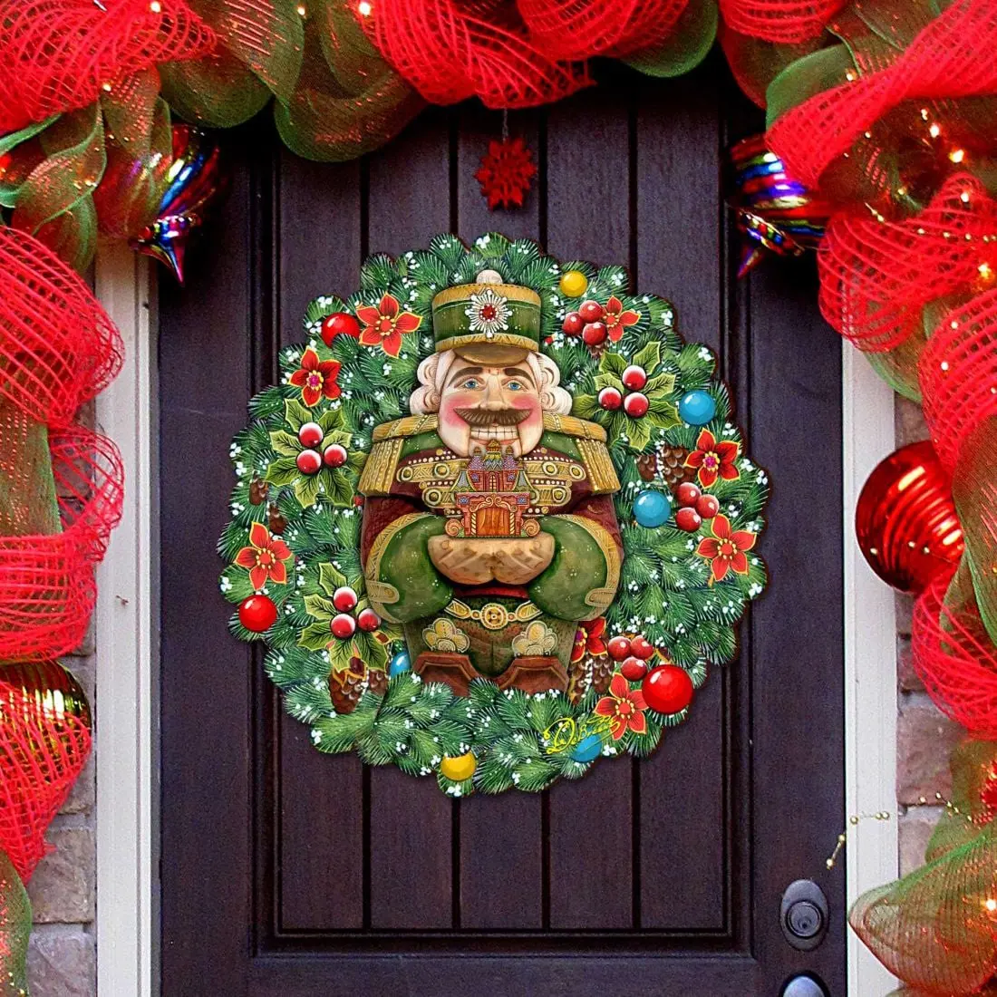 Designocracy Wooden Nutcrackers Wreath - 24x18 in. Artistic Holiday Door Decor, Suitable for Wall & Window Decoration