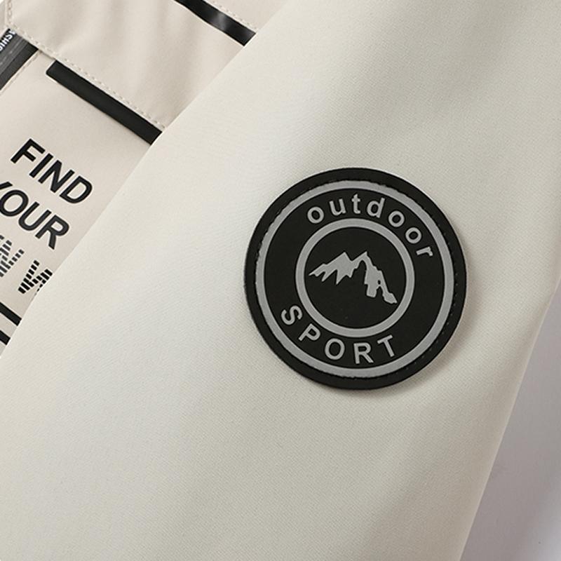 Men's lightweight foldable outdoor windproof, waterproof and fluffy hooded jacket, suitable for running, travel and leisure occasions, with good air permeability. It is a must-have outdoor jacket in autumn and winter