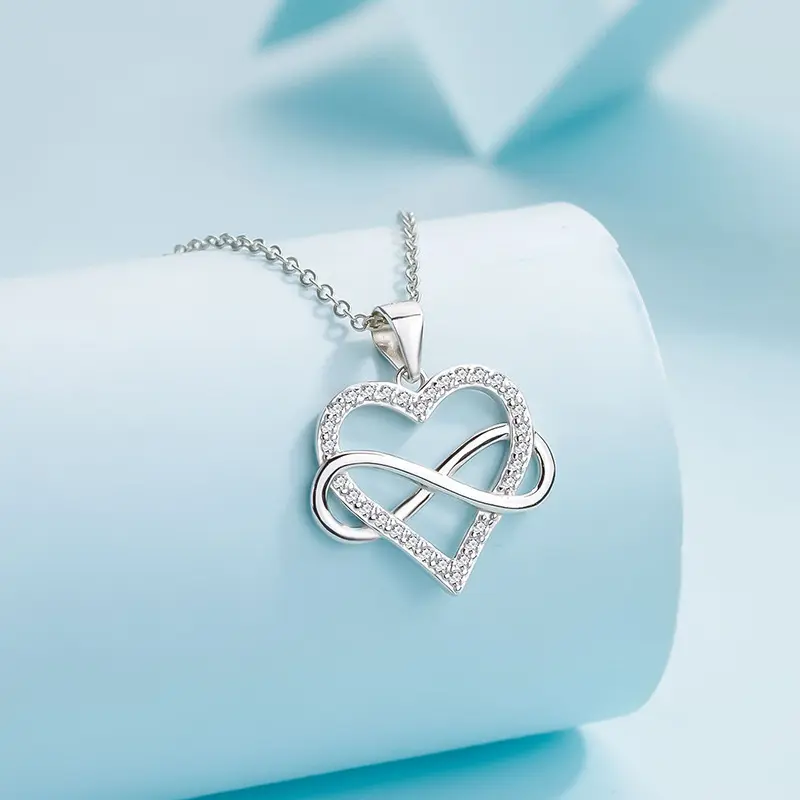 Infinity Chain Necklace for Women, Casual Tarnish-Resistant Jewelry, 16 Inch Love Symbol Accessory for All Occasions, Minimalist Outfits, Elegant, Birthday, Daily, Stainless Steel Jewelry, Pendant, Anniversary, Female, Heart, Long, Choking Hazard Small Pa