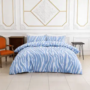 Polyester Quilt Cover Set, Zebra Pattern Design, Modern Simple Style, Suitable for All Seasons, Includes 1 Quilt Cover and 2 Pillowcases