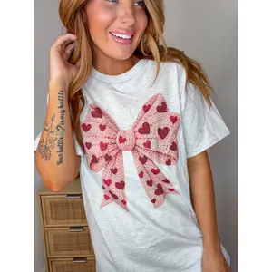 Yarn Chunky Bow Graphic Top