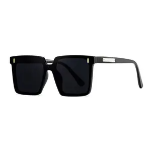 Square sunglasses for men and women, new 2026 style, fashionable men's driving sunglasses, UV protection sunglasses, high-end texture, Instagram style.