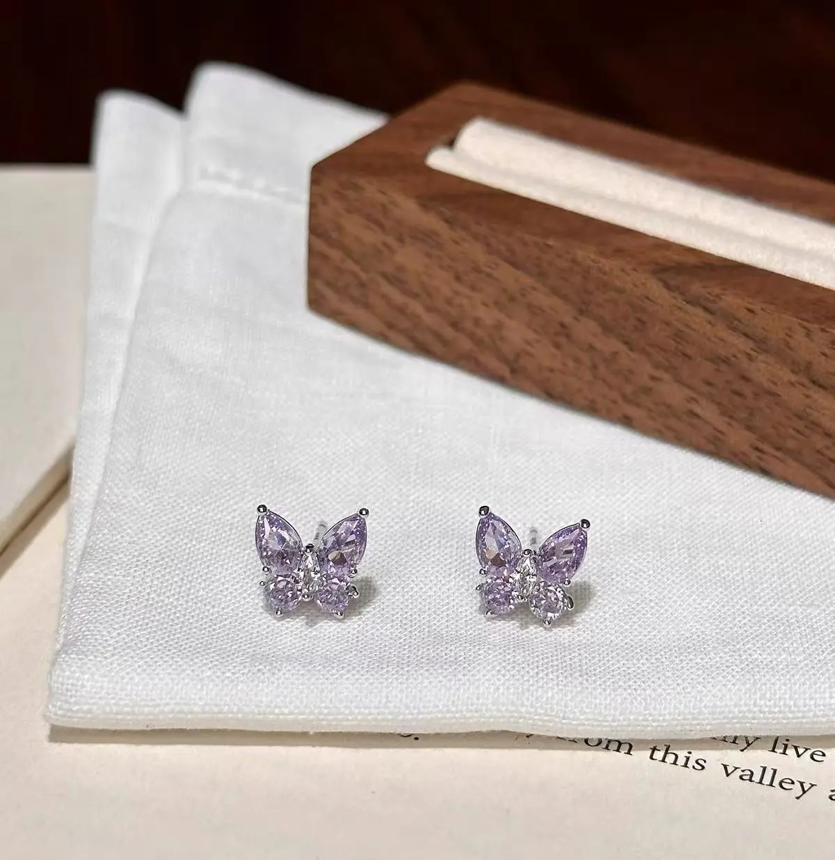 E111 Shiny Iced Out Cubic Zirconia Earrings Anti Fade Plated Hip Hop Ear Jewelry For Him Her