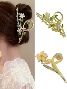 2 Pcs Early Spring Summer Forest Style Gardenia Hair Claw Clip Ultra-Elegant Gardenia Flower Inlaid Alloy High-End Hair Clip Flower Hair Clips for Women Large Shark Clip for Back of Head, Versatile Fashion Hair Accessory, Suitable for Daily Wear