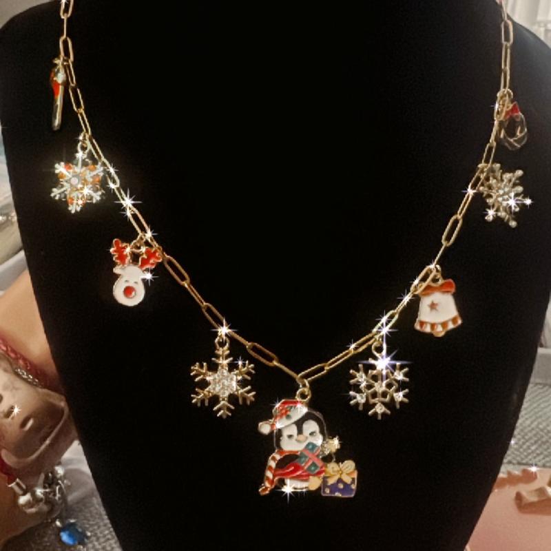 Adorable Penguin Holiday Themed Charm Necklaces for Women customized jewelry christmas gift necklace Enamel advent