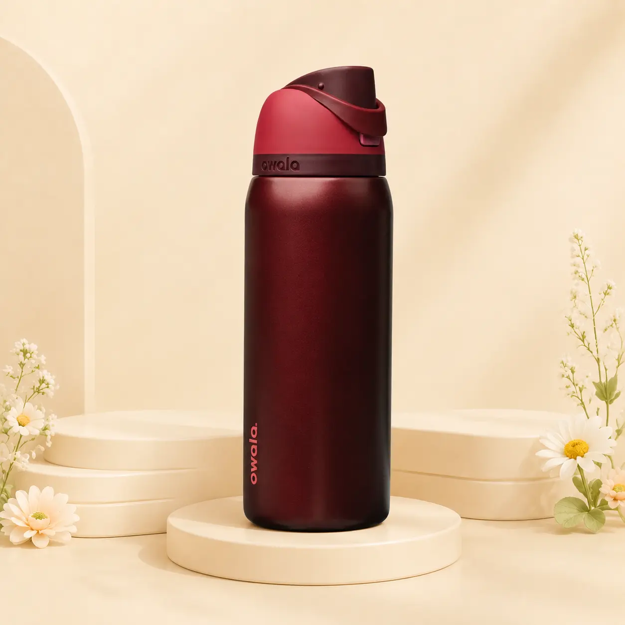 32 Oz Owala FreeSip Insulated Stainless Steel Water Bottle with Straw, BPA-Free Sports Water Bottle, Great for Travel, Black Cherry