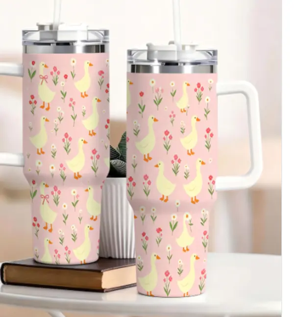 AuraCup 1pc 40oz Insulated Tumbler with Handle and Lid, Tumbler, Duck Floral Pattern Stainless Steel Travel Mug, Pastel Style Large Capacity Vacuum Cup for Coffee Tea, Keeps Cold 12 Hours Hot 6 Hours, Gift for Home Office Outdoor Use
