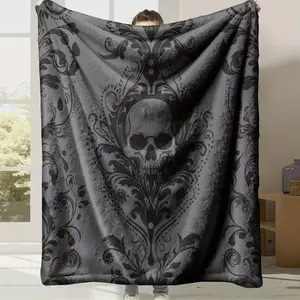 1 piece of ultra-soft flannel blanket, suitable for beds, sofas and offices. Lightweight and warm, machine washable, with long-lasting color, featuring a skull pattern design, in a modern style.