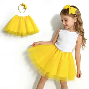 Vibrant Outfit with a Mesh Tutu Skirt And Headband: a Soft And Adorable Tutu Dress Paired with a Matching Headband, Perfect for Creating Cute Looks for Girls' Parties And Dance Practice, Without Battery