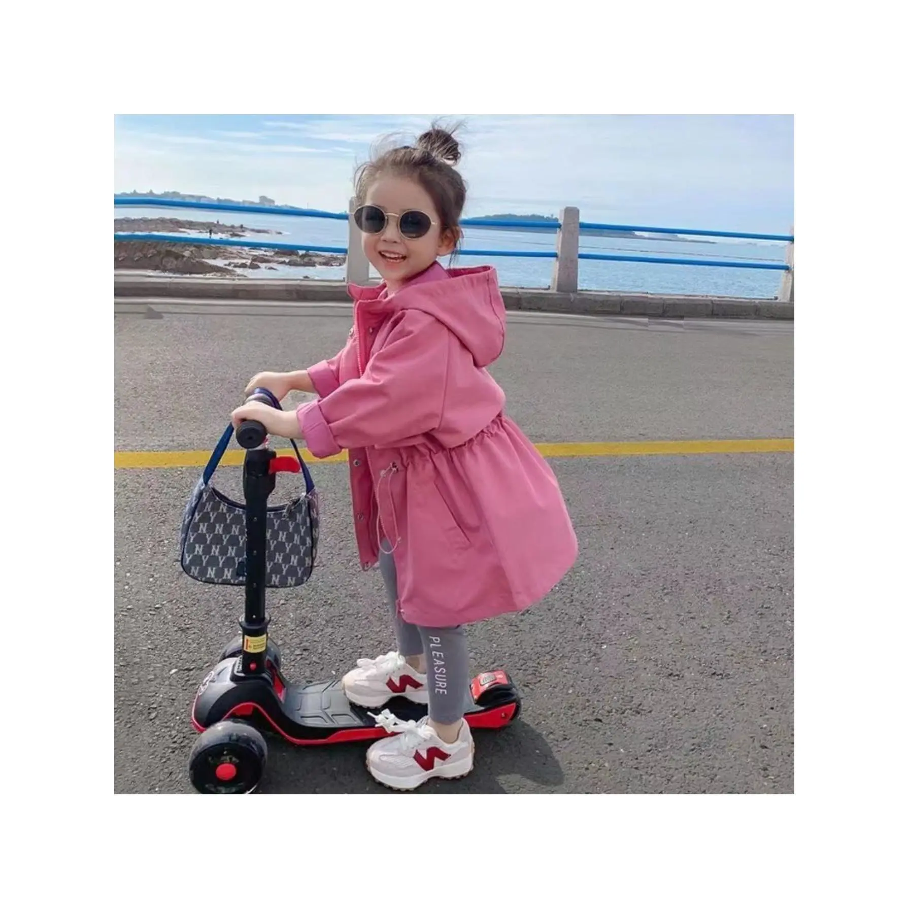 Children's mid-length raincoat jacket| Girls' fashionable windproof jacket, made of fiber material, regular fit, round neck, solid color, with zipper details, suitable for spring and autumn, a stylish jacket for outdoor and indoor activities in all season