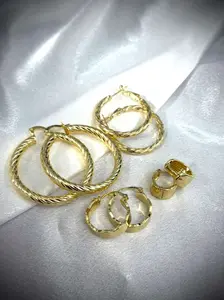 Hermosas argollas en laminado 14k