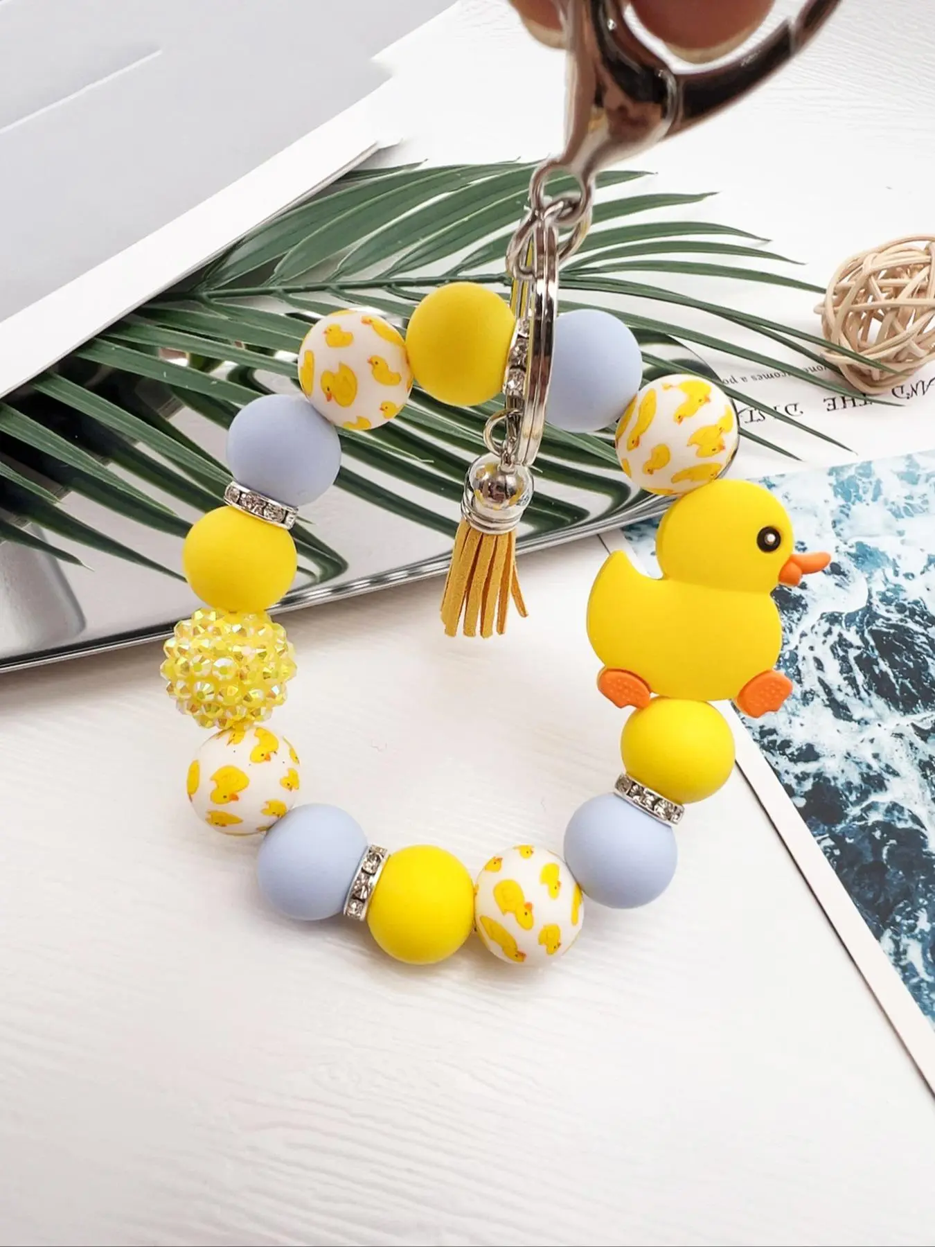 Cute Duck Decor Beaded Keychain, Tassel Decor Duck Pattern Wristlet Keychain, Fashion Accessories for Women & Men, Trendy All-match & Exquisite Keychain for Gift, Cute Soft Keychains, Rhinestone Keychain, Cute Keychain Accessory, Animals Keychain Decor