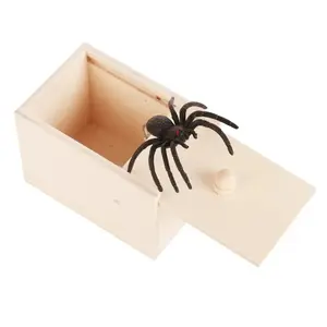 Simulation Spider startled wooden box (set of 1), parody creative prank toy spider prank, fun Christmas and Halloween gift box surprise toys and prank gifts Decor Supplies Teaser Fake Spiders Party