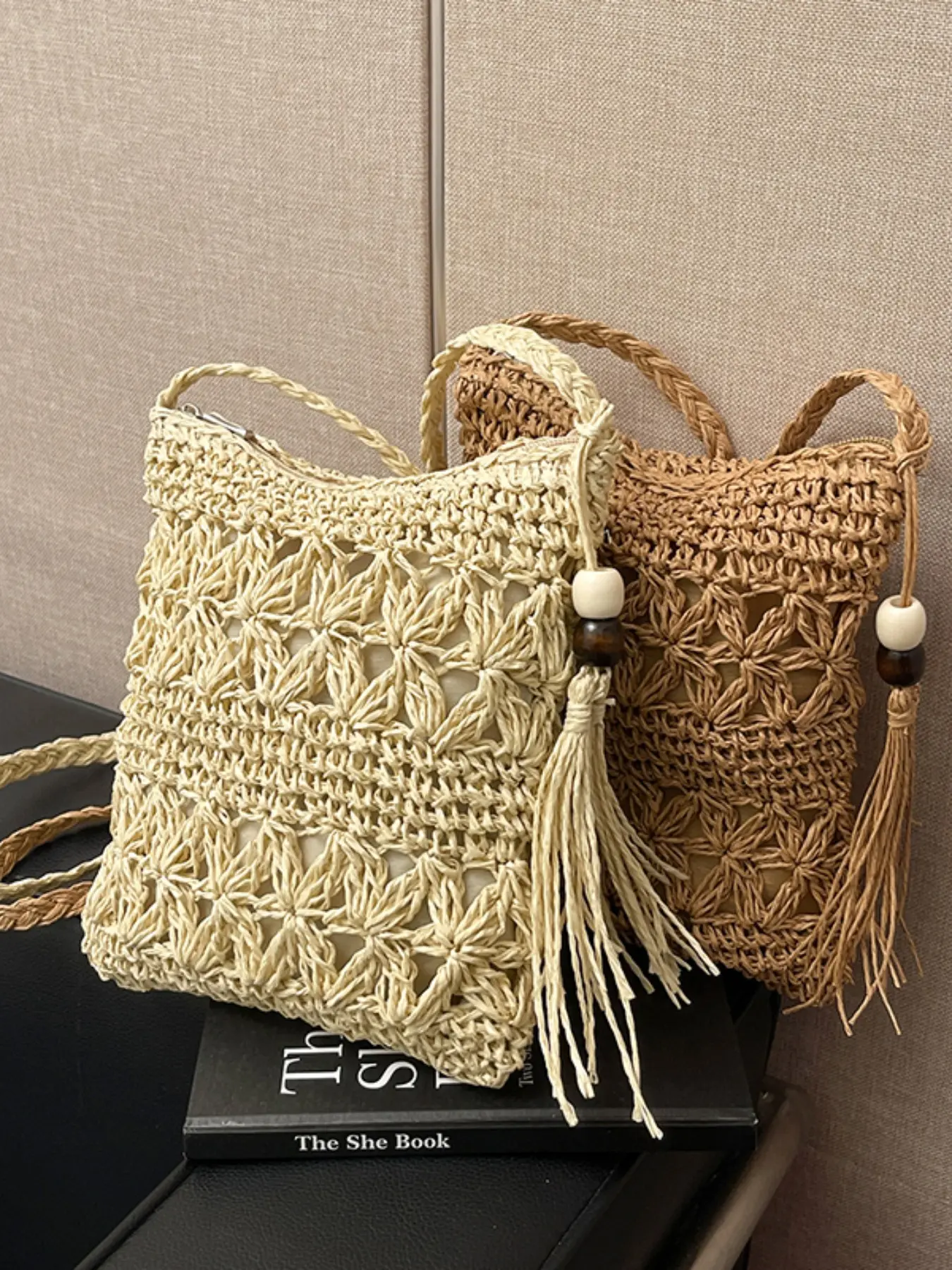 Tassel Hollow Woven Straw Bag, High-End Crossbody Shoulder Bag, Commuter Vacation Beach Bag, Daily Use, Holiday Gift, Fashionable Straw Bag, Crossbody Shoulder Purses, Fashionable Bohemian Bag, Boho Style Crossbody, Cross Body Bags