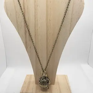 Essential Oil Diffuser Necklace twisted ball for aromatherapy Daily