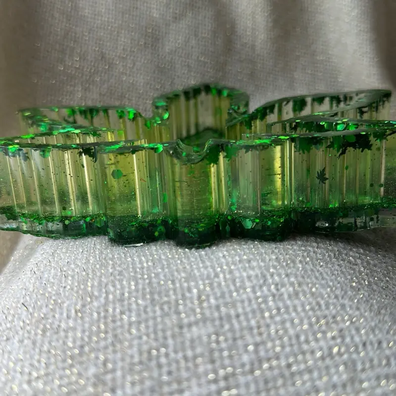 Green leaf resin tray