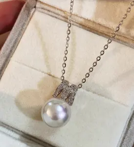 Natural freshwater pearls 11-12mm with M-shaped diamond pearls necklace