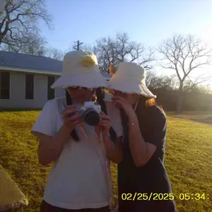 Product Review of FHD 1080P Digital Camera with SD Card, 16X Digital Zoom Camera, Portable Mini Camera for Teenagers Students Boys Girls, Point and Shoot Camera for Gifts, Tech Gadgets, Gift from l**1