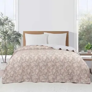 Mainstays 100% Cotton Matelasse Quilt Bedding Terracotta Floral Printed Denier Filled Jacquard Quilts, Full/Queen - Reversible