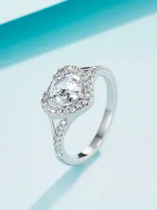 Iced Chics 1pc Heart-shaped Synthetic Cubic Zirconia Hip-hop Ring, Heart Shaped Engagement Ring, Suitable for Both Men and Women, Essential for Weddings, Banquets and Gifting