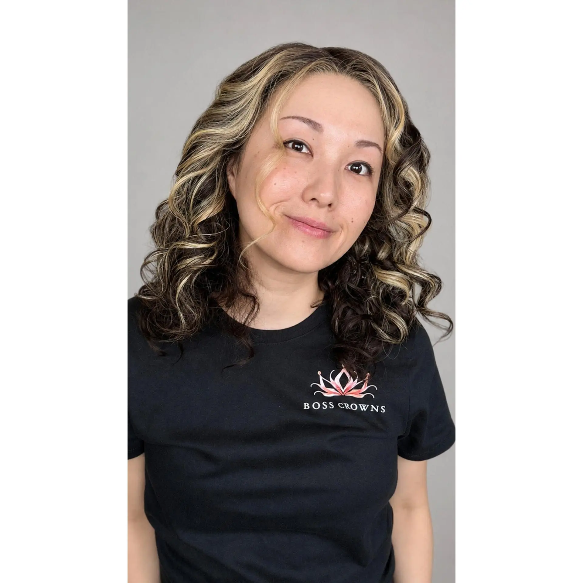 CARKIRA Claire Marbled Kahlua Synthetic Lace Front Wig, 18" 13x6 Lace Front, Glueless Natural Hairline, Heat-Friendly Synthetic Wig, Synthetic Lace Wigs