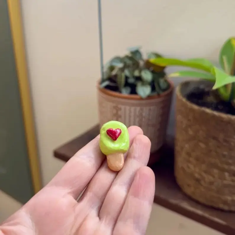 Handmade Green Popsicle Magnet – Air Dry Clay, Red Heart Decor