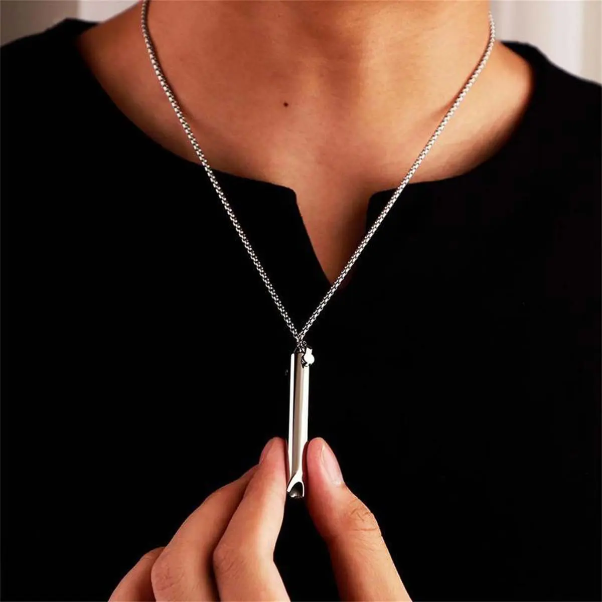 Unisex Minimalist Chain Whistle Necklace - Cylindrical Smooth-Look Artificial Gemstone Jewelry Accessory, Daily Wear Necklace, Minimalist Chain Necklace