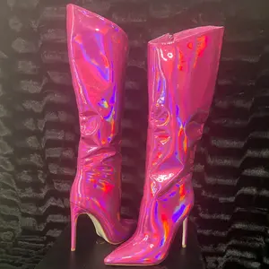 Fuchsia (women boot)