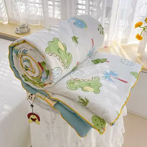 Dinosaur printed summer quilt, dinosaur bed cover bedding set, 1-piece skin-friendly soft and breathable air-conditioning quilt, suitable for bedrooms, living rooms or dormitories, lightweight and soft quilt