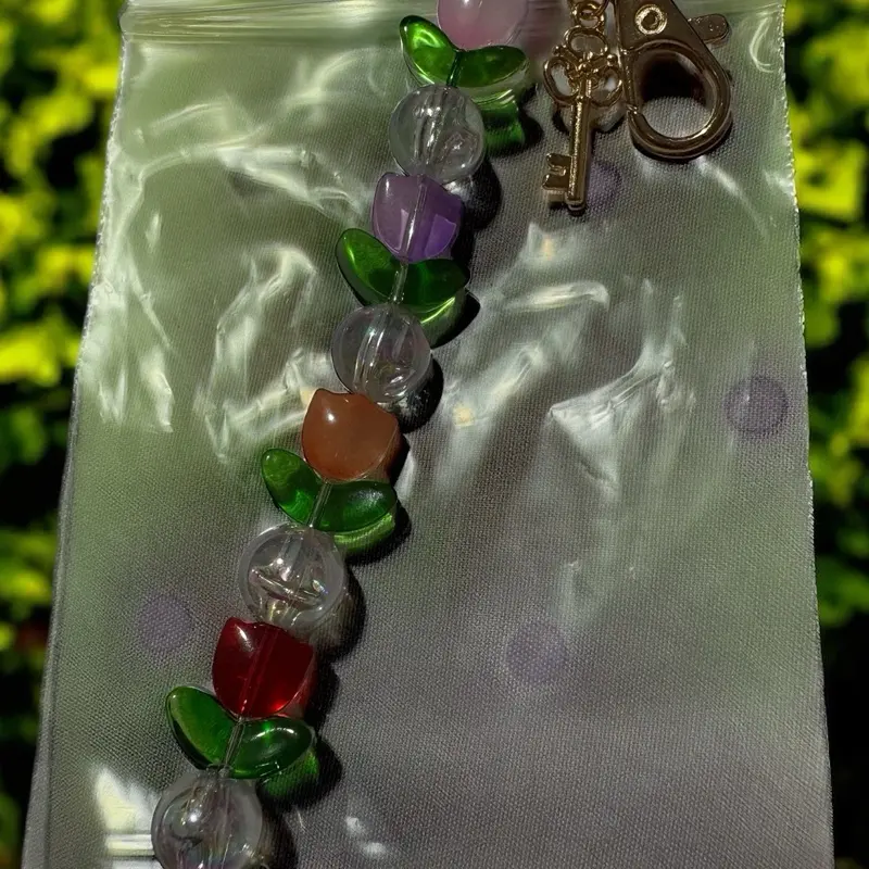 Handmade Glass Tulip Keychain with Vintage Style Key Charm - Stunning Colorful Beads & Unique Design