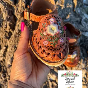 Handmade Mexican sandals brown / cinco de mayo shoes / huaraches Mexicanos