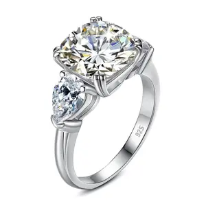 5Carat Cushion Cut Moissanite Ring!