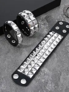 3Pcs Studded Bracelets, Spiked Studded Bracelets Gothic Bracelets Adjustable Cuff Bracelets Halloween PU Leather Punk Bracelet for Rocker Outfits 80s 90s Costume Accessories