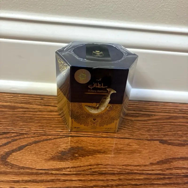 Sultany Bakhoor - Scented Wood Chip Fragrance in Decorative Box with Rich Scent for Gifts or Personal Use