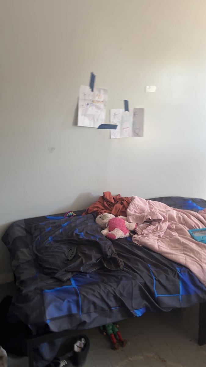 Item: Blue Grid, Twin